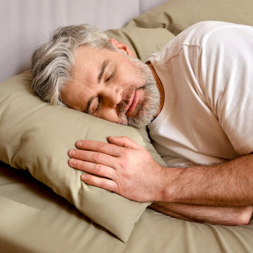 Grounding Sheets vs Weighted Blankets: Which One Supports Your Sleep and Health Better?