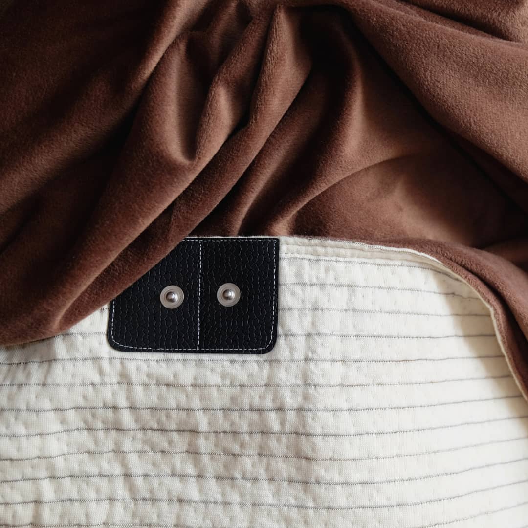 Grounding & Earthing Throw Blanket