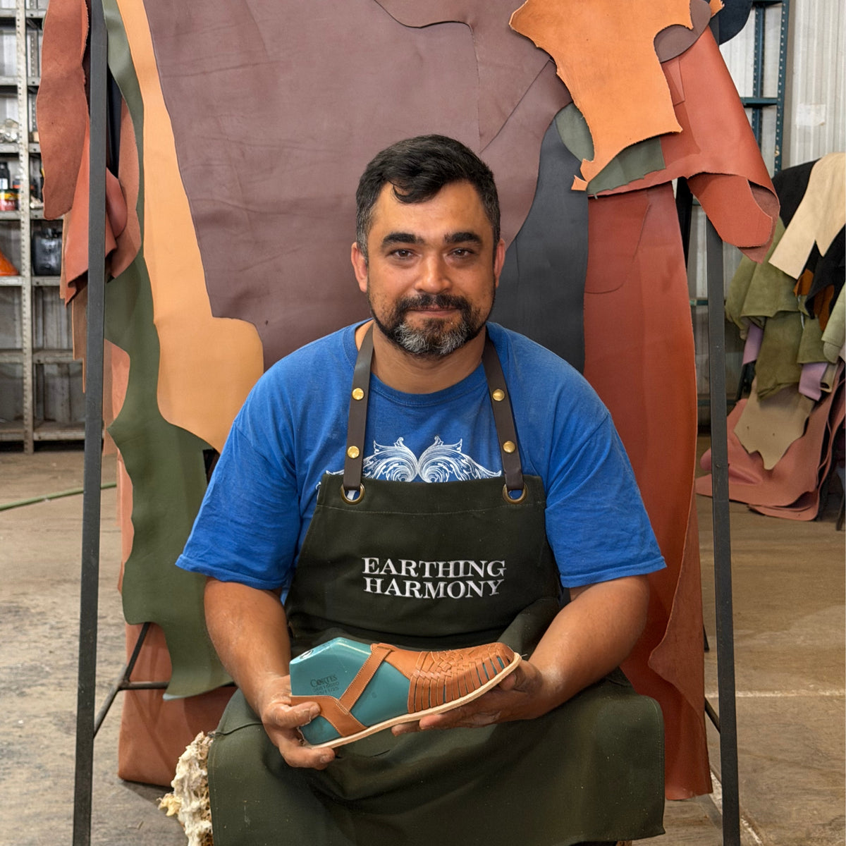 Santiago, Earthing Harmony huarache weaver in Mexico, 20 years of experience